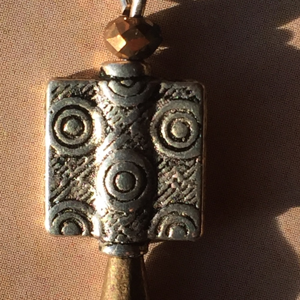Cool earrings - Picture 2 of 4